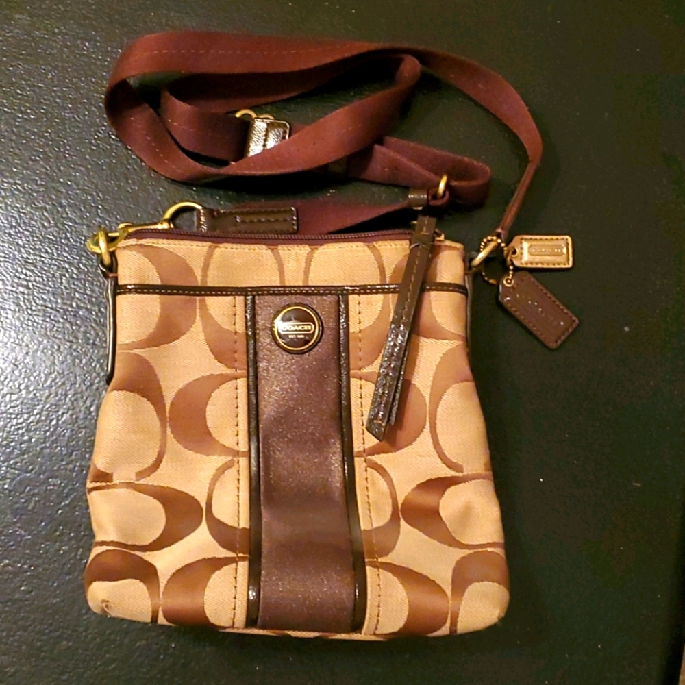 Coach cross over bag